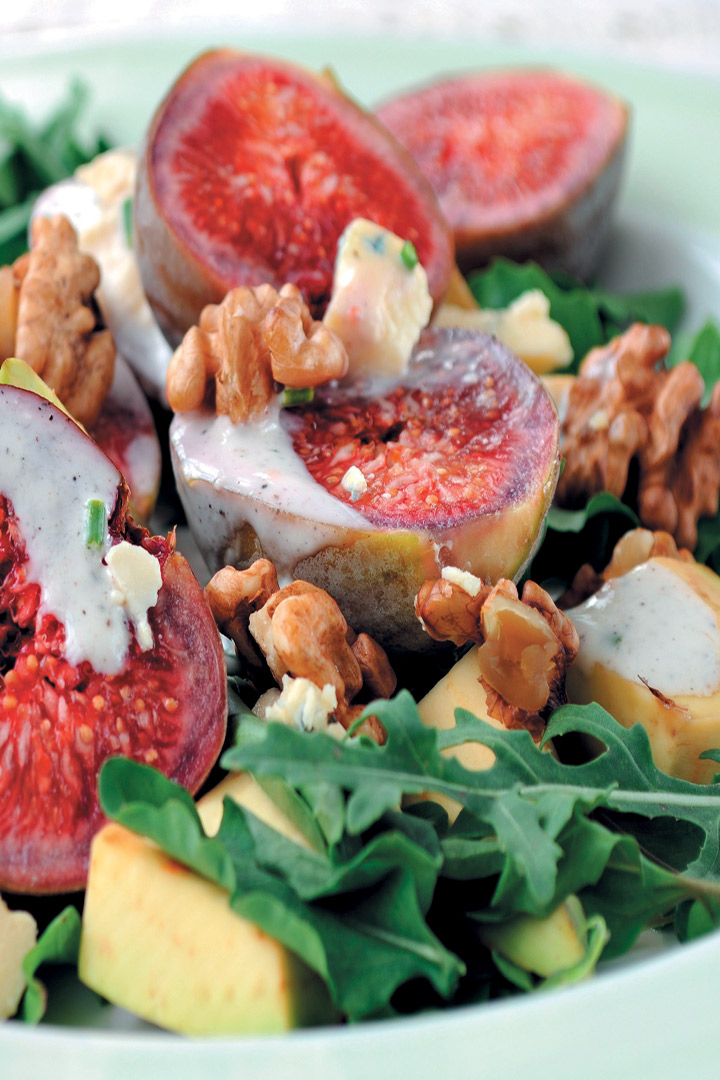 Fig and walnut salad recipe