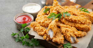 Fried chicken with tomatoe sauce