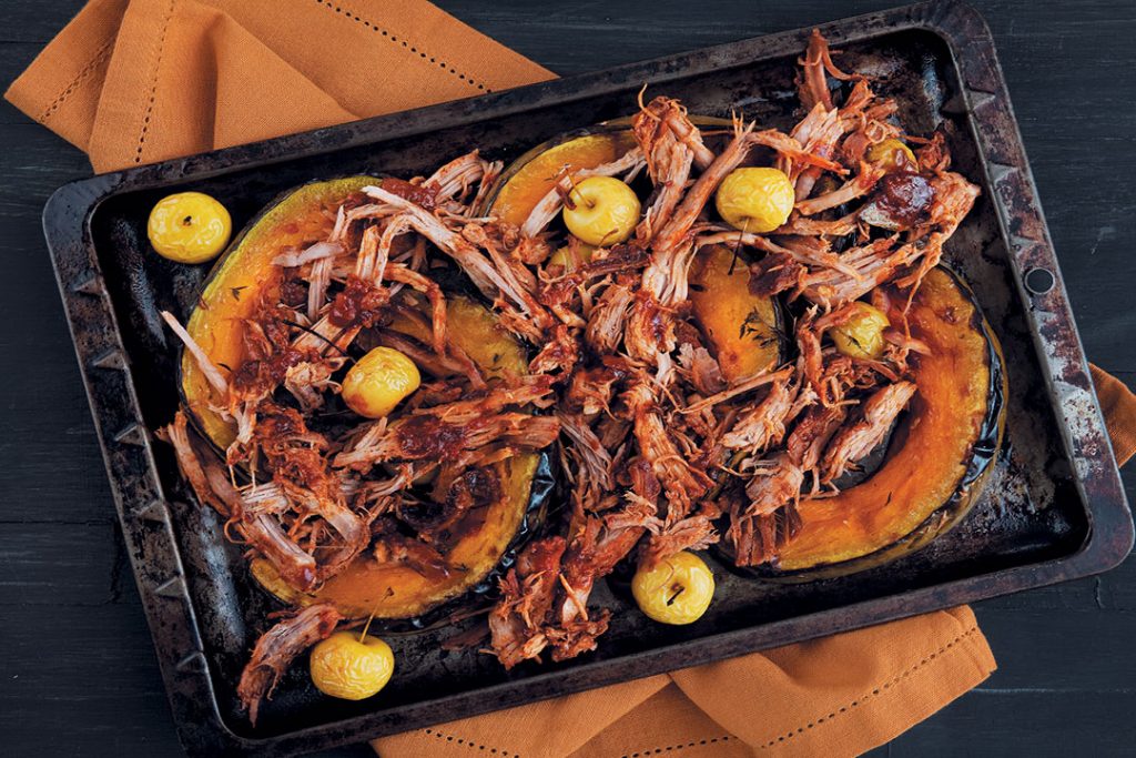 Pulled pork on apple-roasted pumpkin recipe