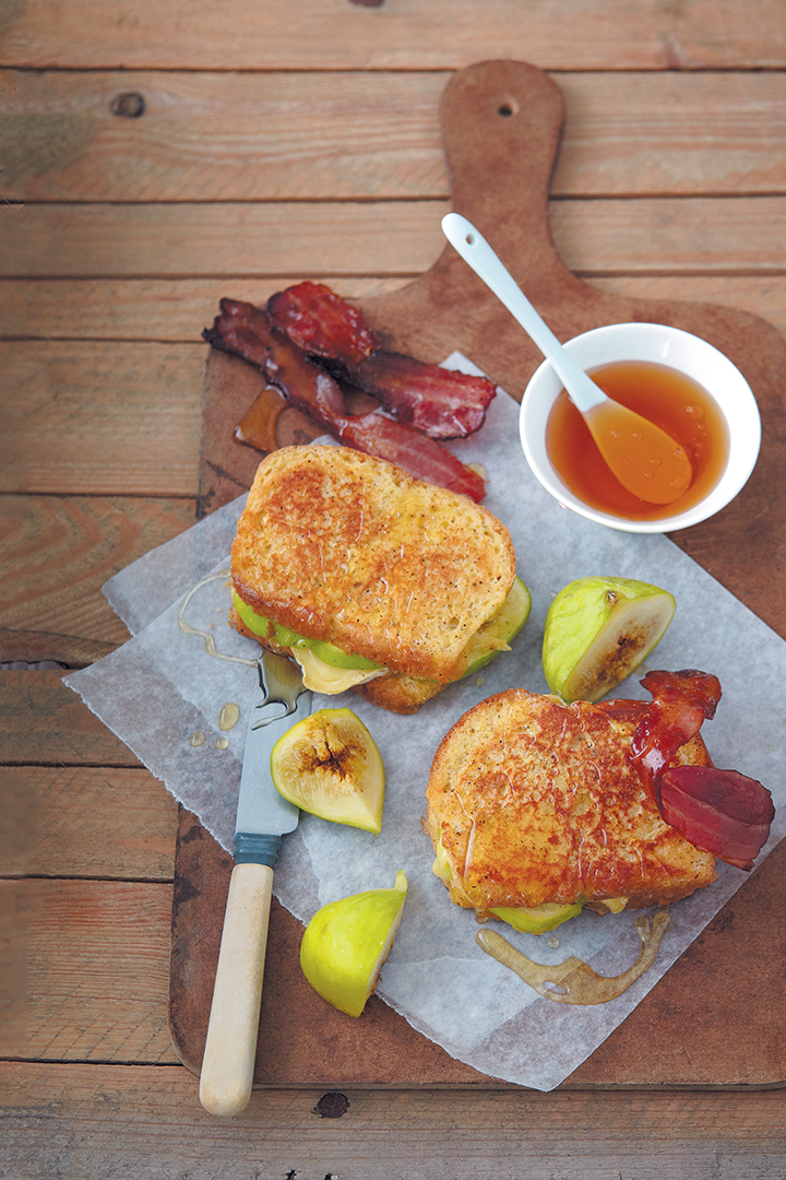 Stuffed Brie and fig French toast with maple bacon