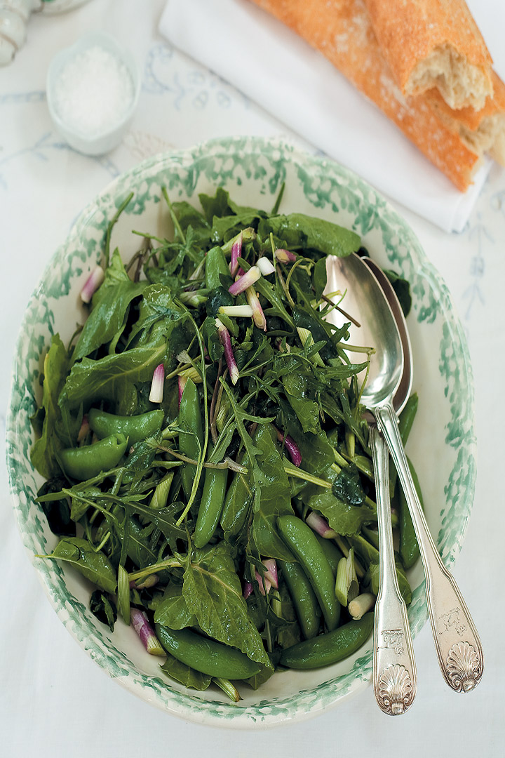 Piquant autumn green salad recipe