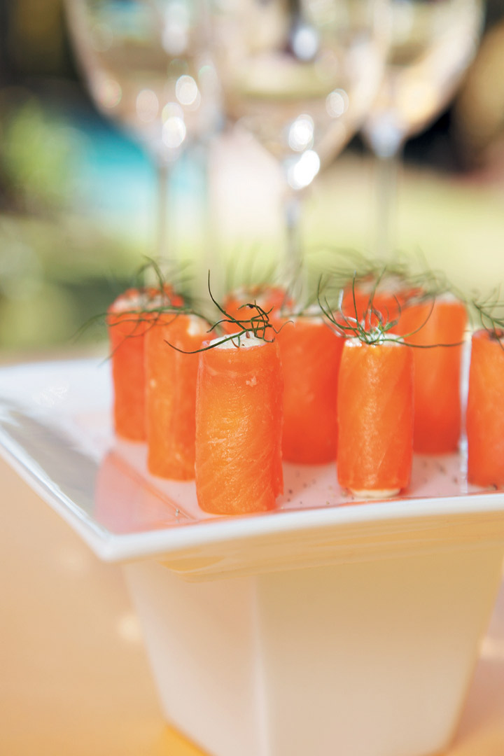 Smoked salmon trout and cream cheese thimbles recipe