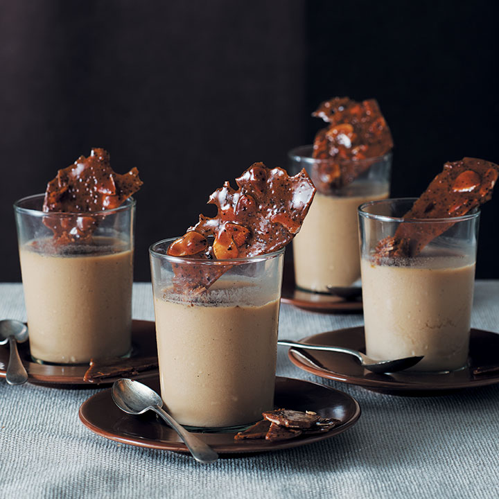 Low-fat coffee panna cotta with coffee praline