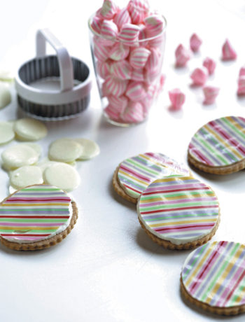 Colourful butter biscuits recipe
