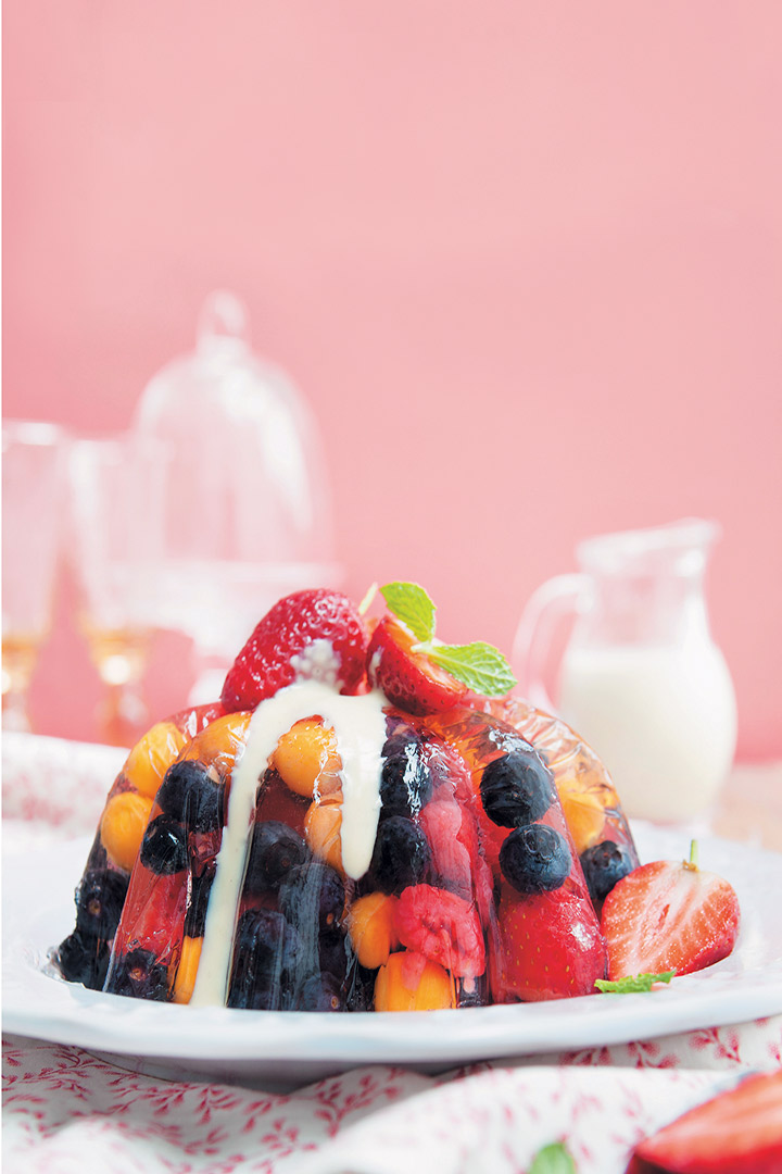 Berry and sparkling wine jelly with caramel custard recipe