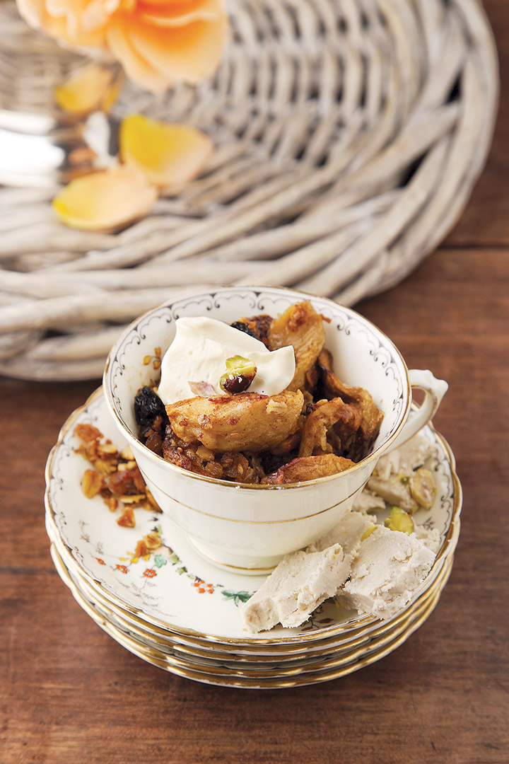 Crunchy apple granola dessert recipe