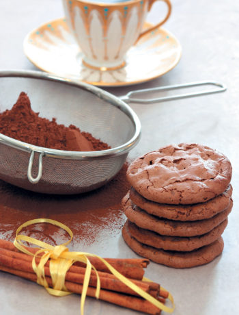 Flour-free hazelnut, chocolate and cinnamon biscuits recipe