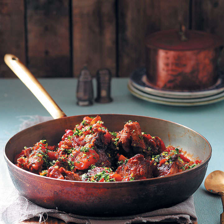 Apricot and tomato oxtail stew