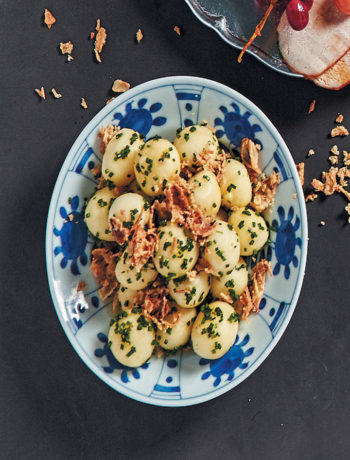 Baby potatoes with crispy onions recipe