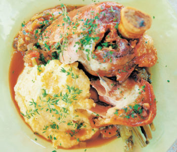 Braised pork shank with tomatoes recipe