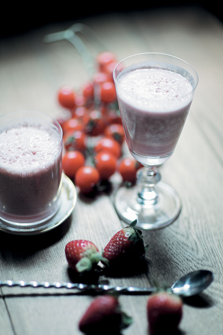 Cherry tomato and strawberry milkshake with vodka recipe