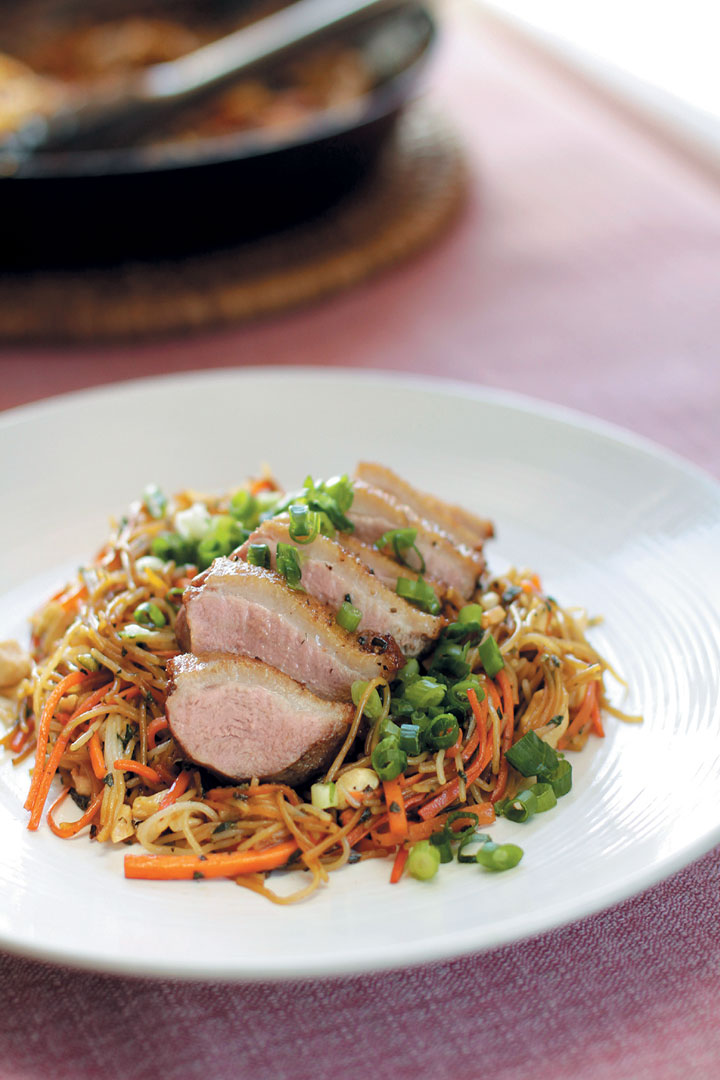 Crispy duck breasts on minted vermicelli noodles recipe