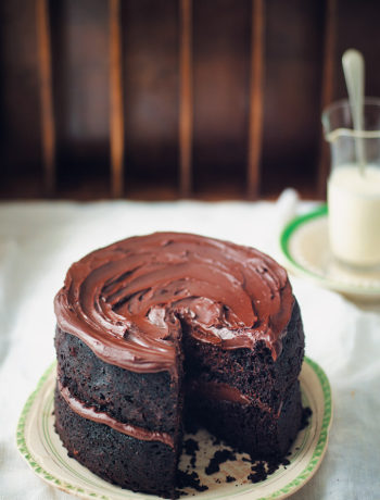 Dark-chocolate Guinness cake recipe