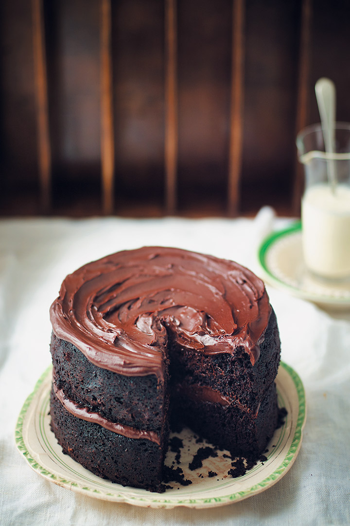 Dark-chocolate Guinness cake recipe