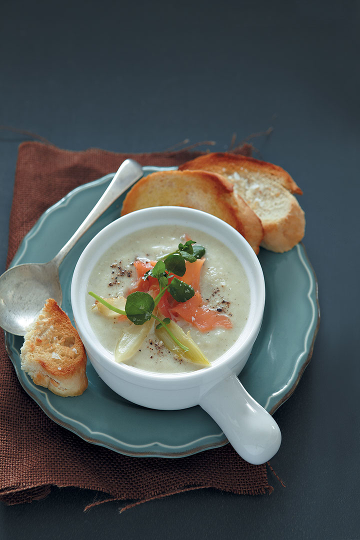 Fennel and potato soup with salmon and watercress recipe