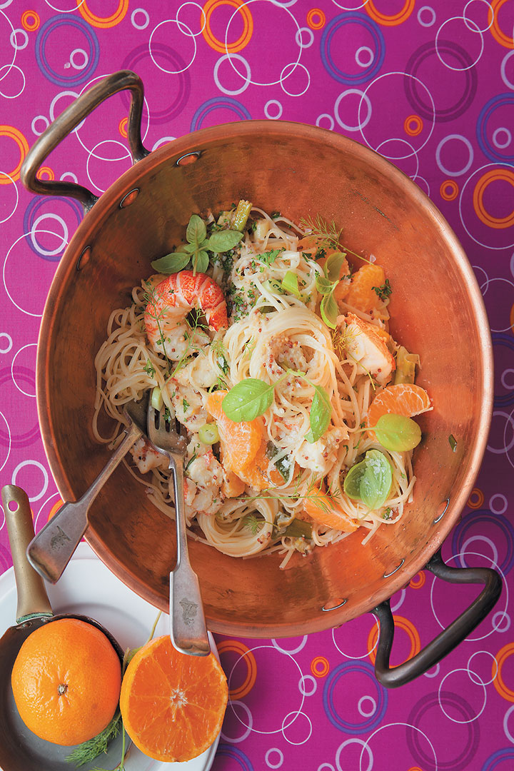 Linguine with mandarin, chilli and lobster sauce recipe