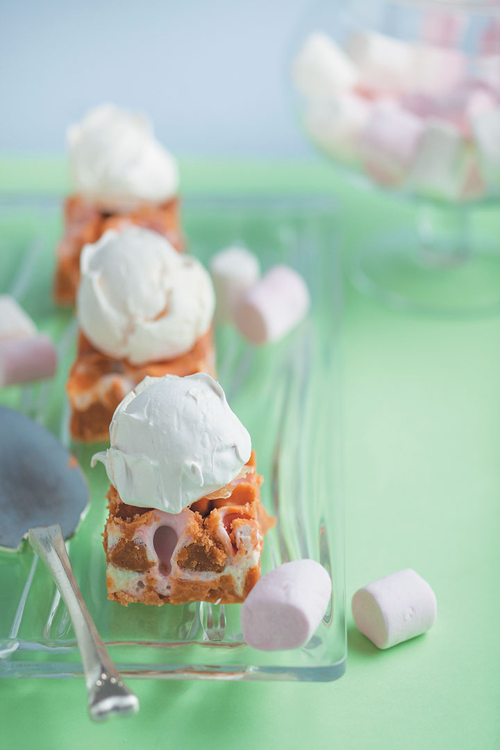 Marshmallow fudge topped with French meringue recipe