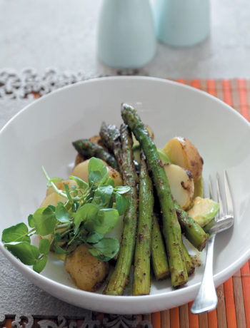Spicy avocado, asparagus and baby potato salad recipe