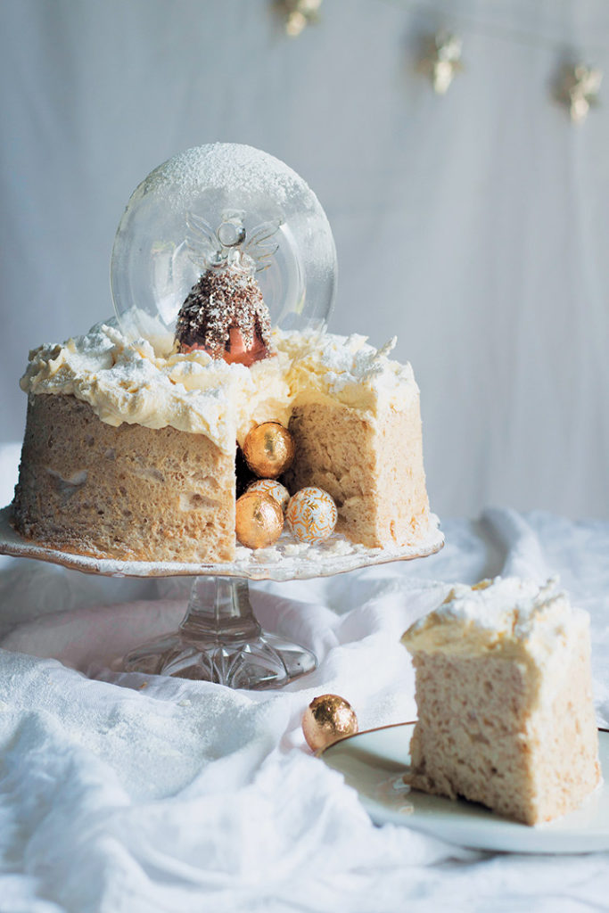 Angel snow-globe cake with brandy-butter icing recipe