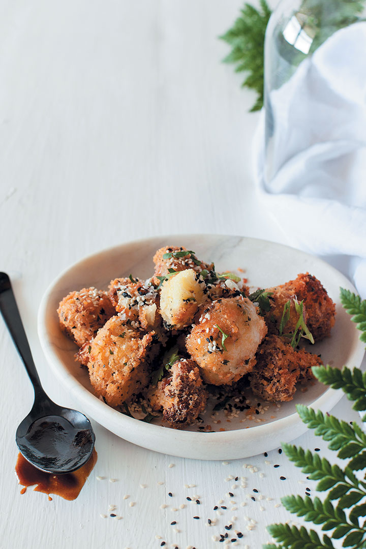 Crunchy fried cauliflower pops with sticky sesame dipping sauce