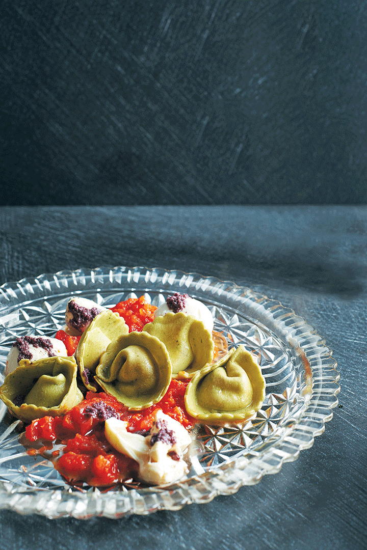 Mozzarella-filled basil ravioli recipe