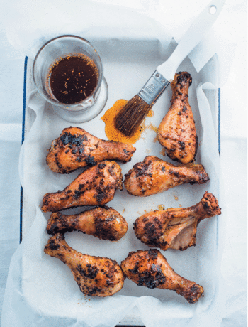 Paprika and chimichurri chicken drumsticks recipe