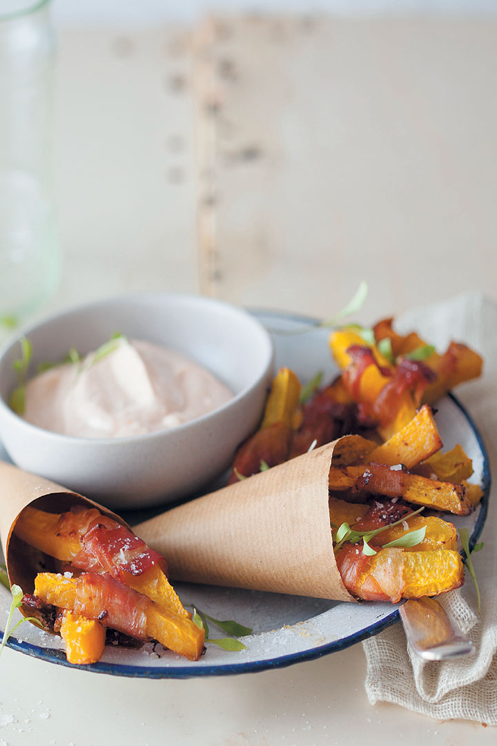Parma ham-wrapped hubbard squash chips with paprika dip recipe