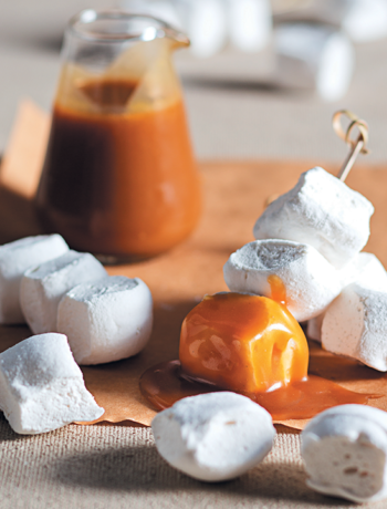 Butterscotch sauce with marshmallows