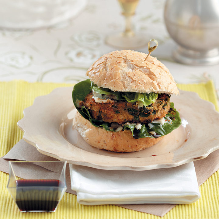 Chickpea and spinach burgers with dolcelatte and pomegranate syrup