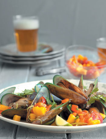 Beer-steamed mussels with mango salsa