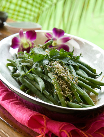 Warm green bean salad with toasted sesame seeds