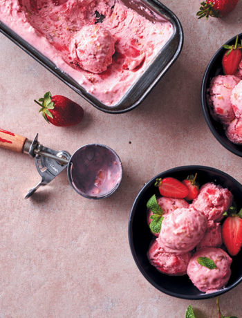 Strawberry and salted nuts ice cream