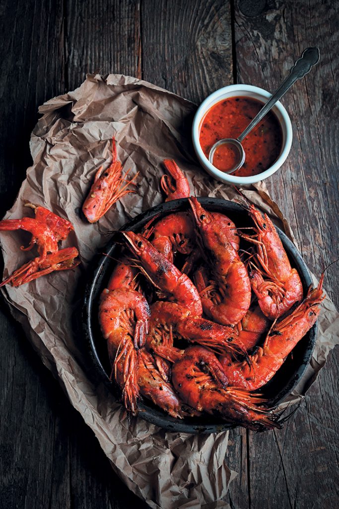 Grilled prawns with paprika and garlic butter