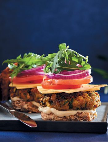 Chickpea and carrot burgers