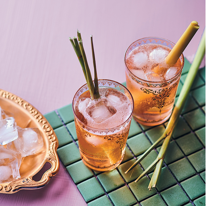 Pink gin and tonic with rooibos and lemongrass