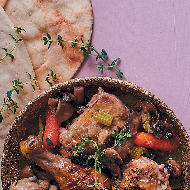 Chicken stew with naan