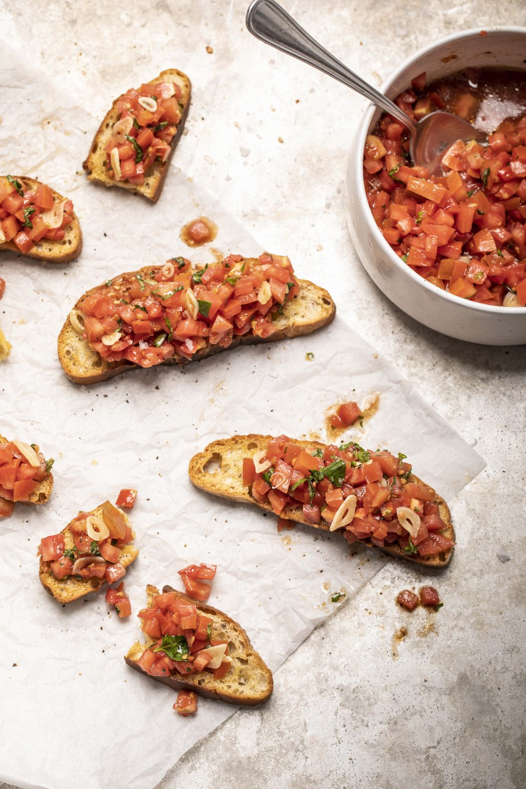 bruschetta with tomato topping