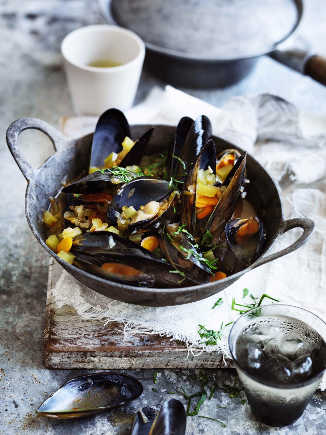 mussels in chili broth