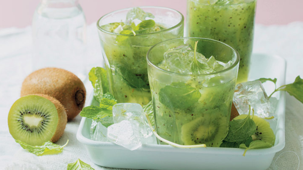 kiwi and apple mojito