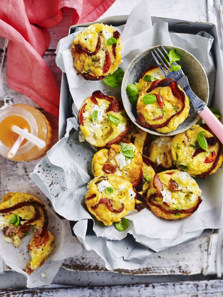 Crustless bacon tomato quiches