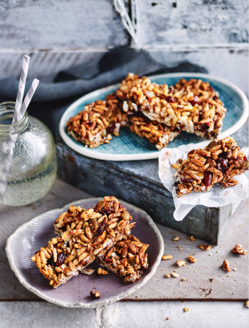 Cranberry chocolate snack bars