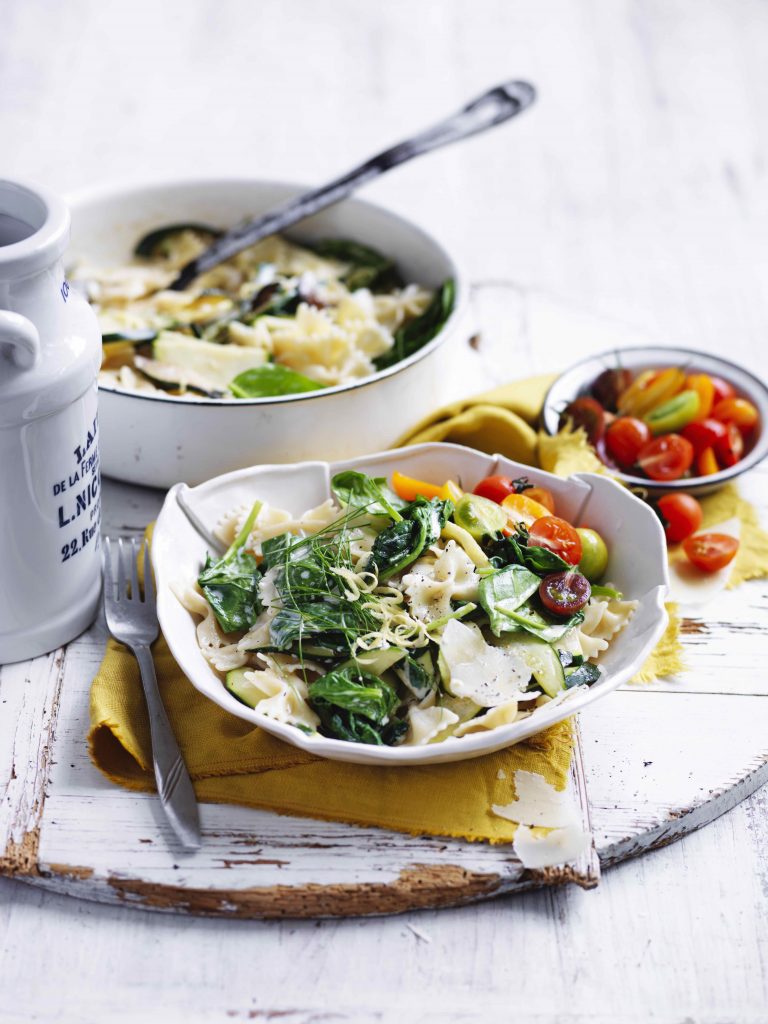 Zucchini, spinach & lemon pasta