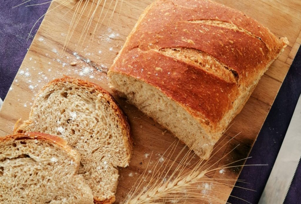 3 ingredient brown onion soup bread