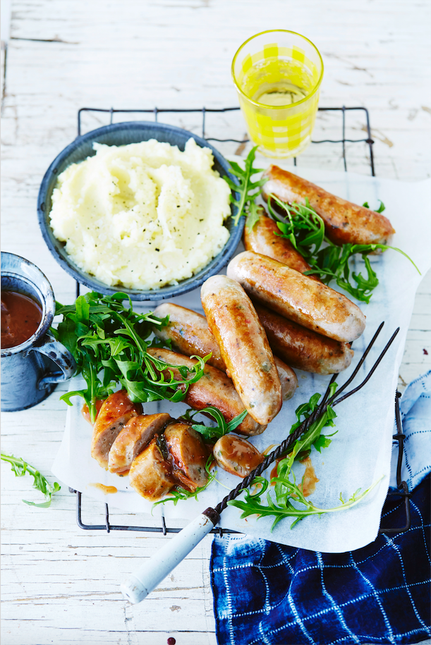 Pork sausages with sage & onion gravy