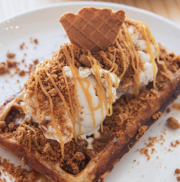 Ditto ice cream and waffles