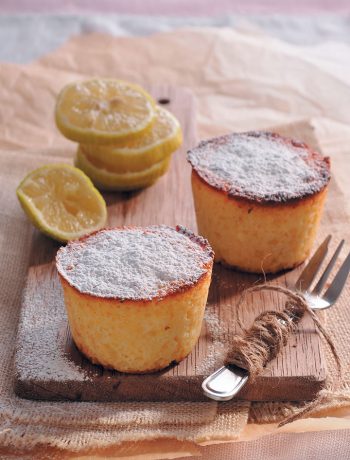 Ricotta and lemon cakes