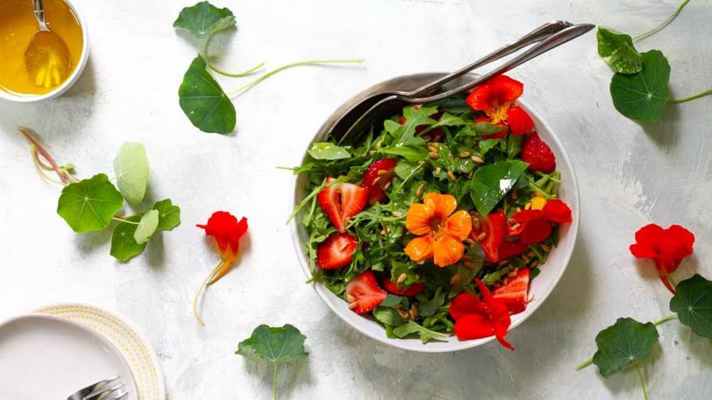 Nasturtium salad