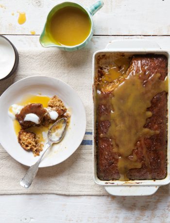 sticky toffee date pudding