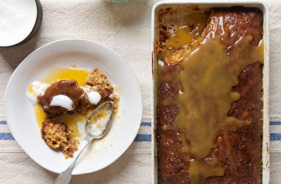 sticky toffee date pudding