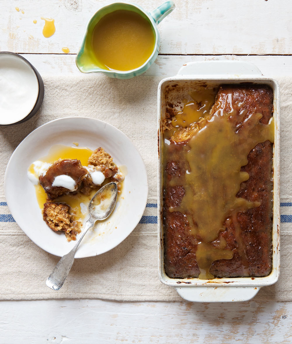 sticky toffee date pudding